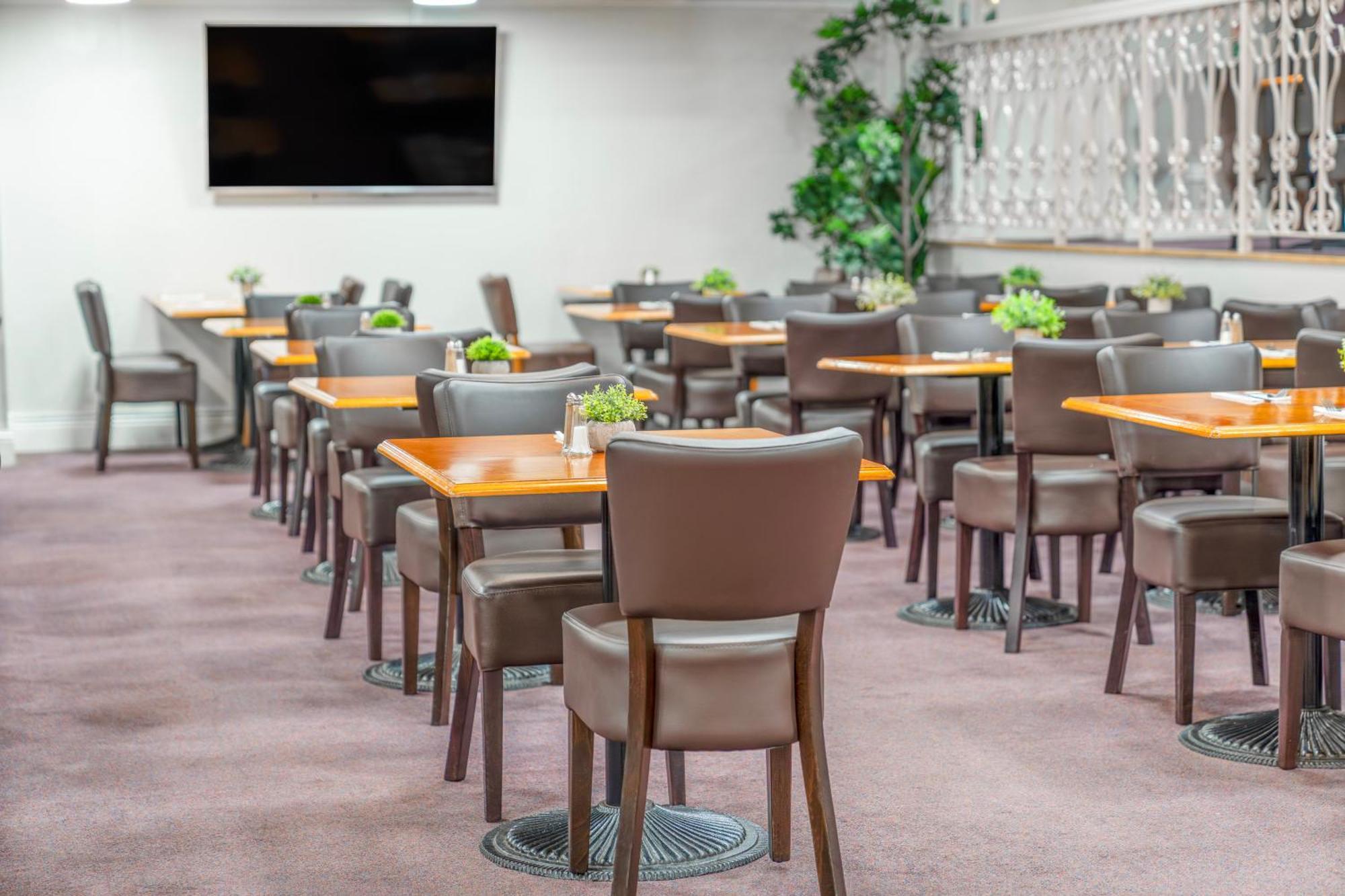 Britannia Centre Hotel 3*